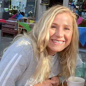 Meet your Posher, Ayla